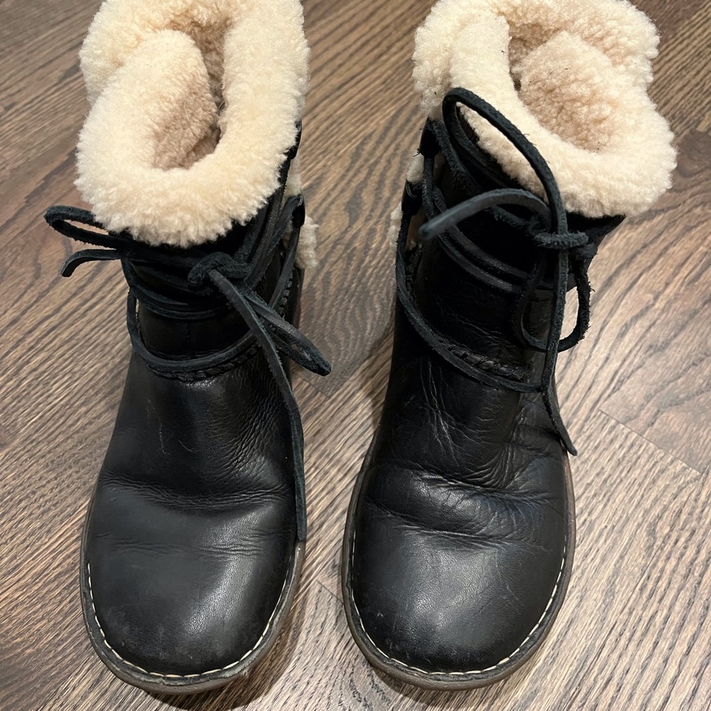 UGG Rianne black leather boots